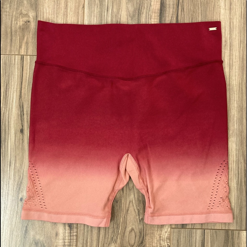 Pink sport. Victoria’s Secret. Yoga/biker shorts.